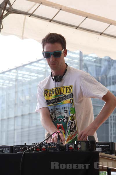 DJ FEADZ - 2007-06-10 - PARIS - Parc de la Villette - 